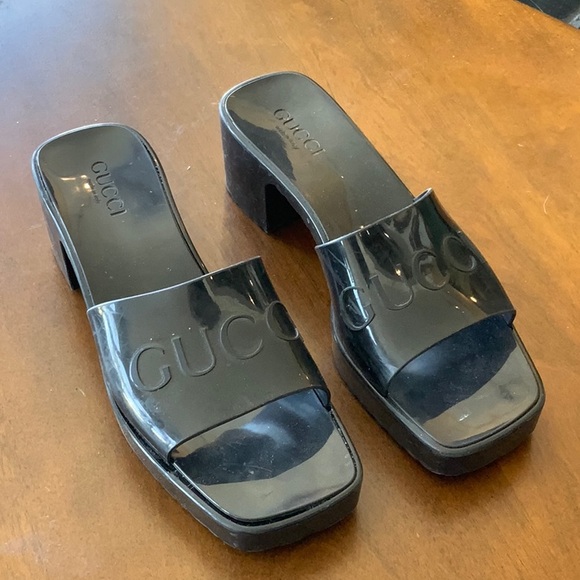 Gucci Platform Sandals - Picture 2 of 4